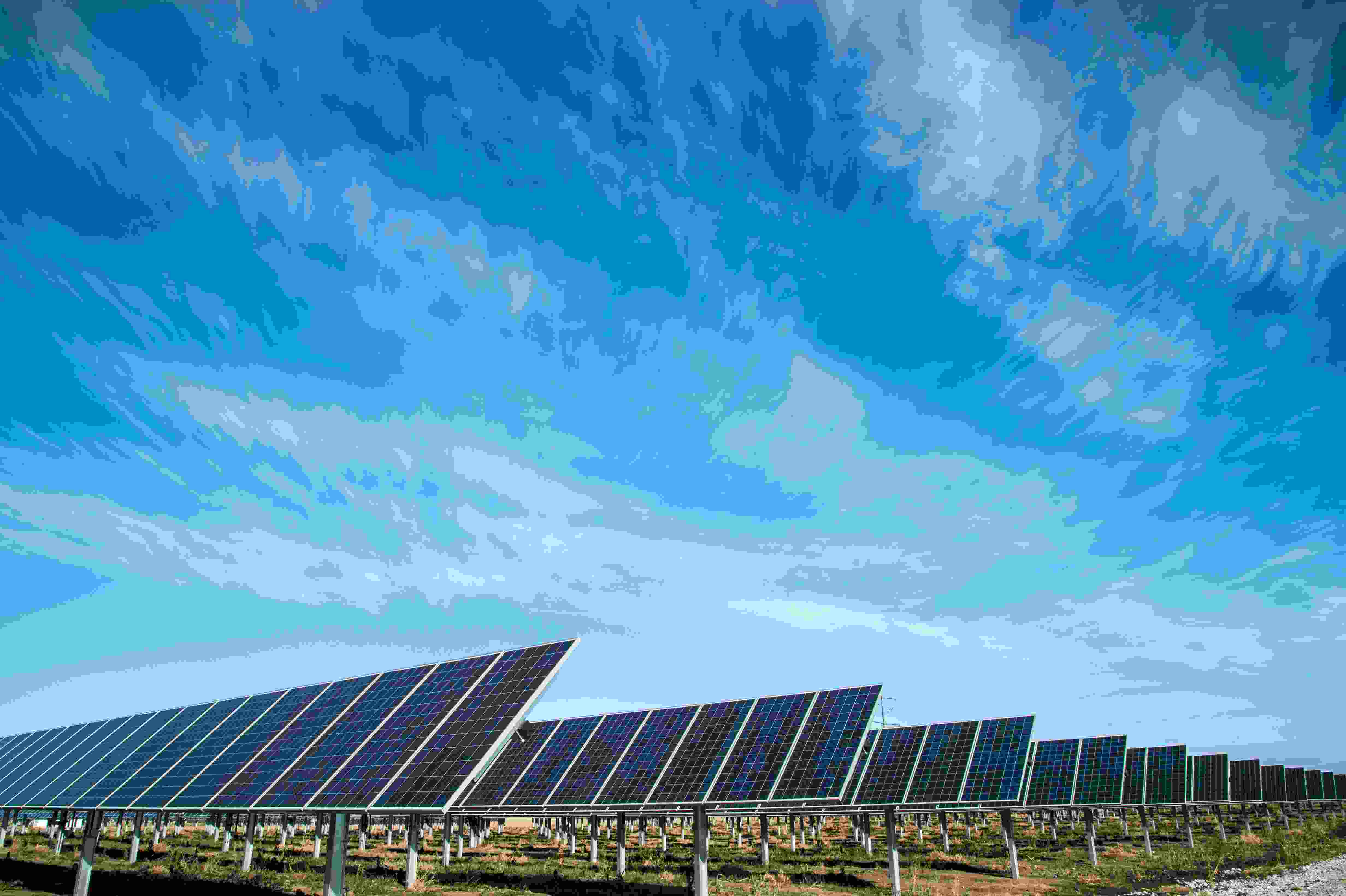 Solar Panel Maintenance: How to Keep Your System at Peak Performance